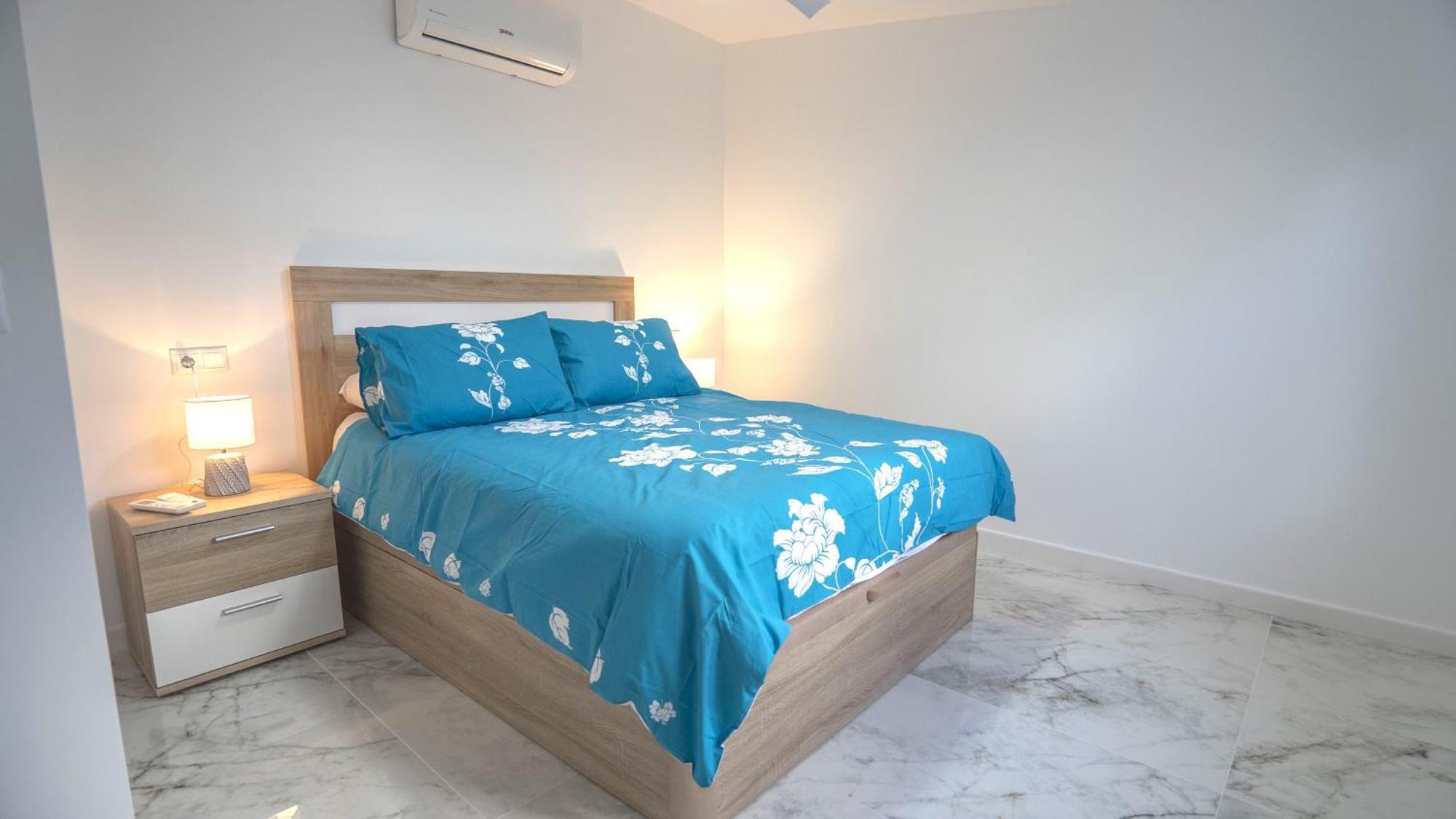 Modern Detached 4 Bed 3 Bath Villa With Private Pool Close To All Amenities Вилямартин Екстериор снимка