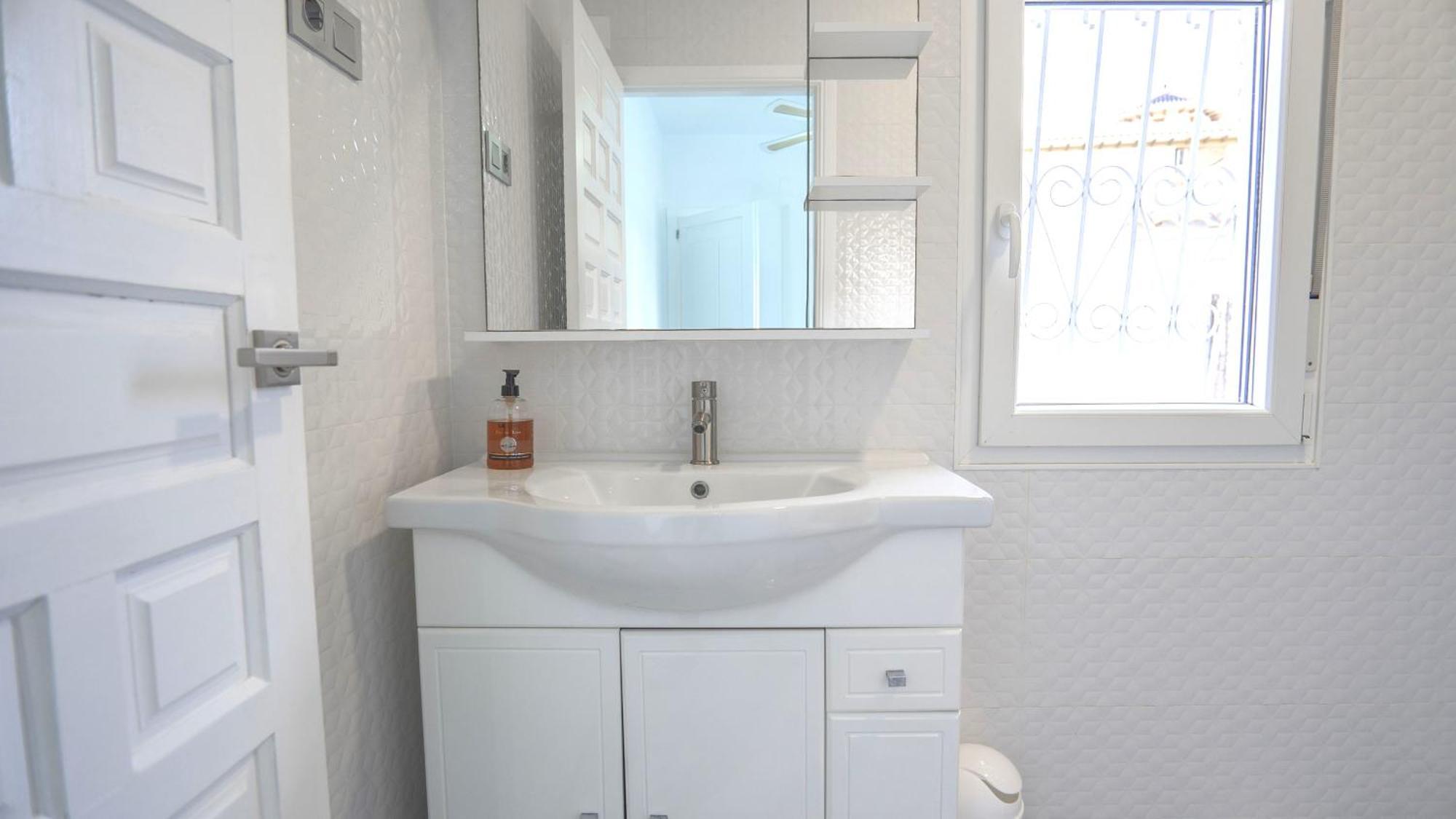 Modern Detached 4 Bed 3 Bath Villa With Private Pool Close To All Amenities Вилямартин Екстериор снимка